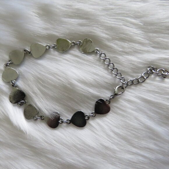 Bracelet With Hearts - Picture 3 of 3